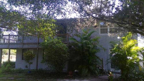 Front Image