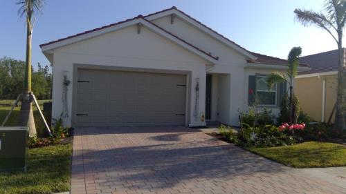 Front Image