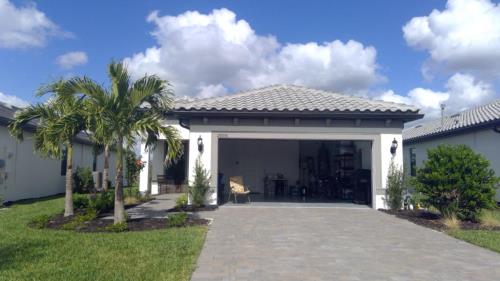 Front Image