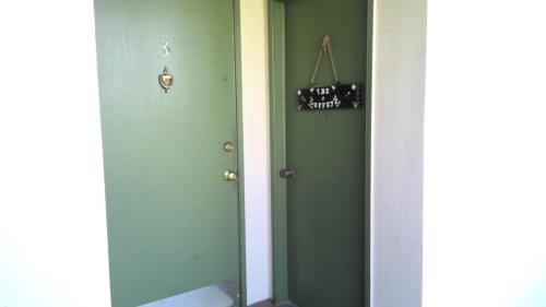 Front Image