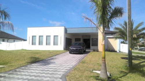 Front Image
