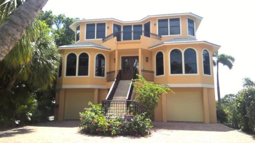 15557 CAPTIVA DR  