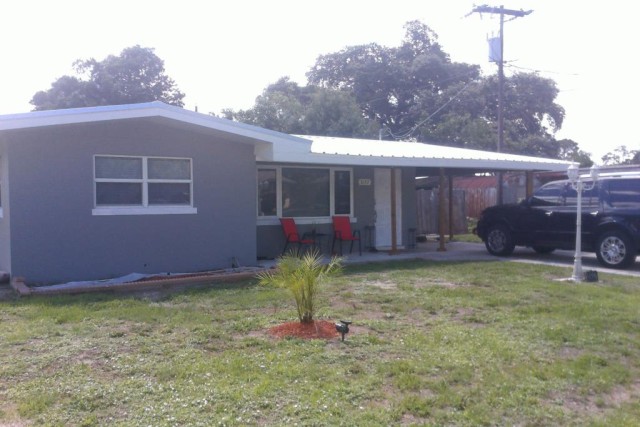 2-bed single family at 3657 KELLY ST, Lee County FL — foreclosure auction