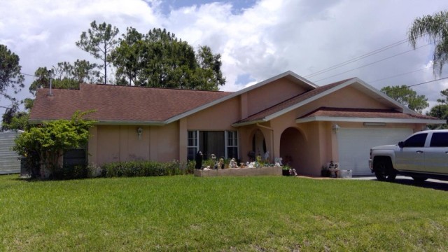3-bed single family at 500 GREENWOOD AVE, Lee County FL — foreclosure auction