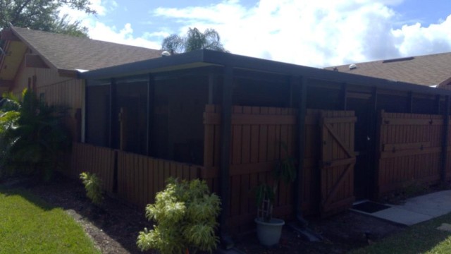 2-bed single family at 15437 CRYSTAL LAKE DR, Lee County FL — foreclosure auction