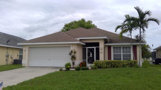 4-bed single family at 8541 GASSNER WAY, Lee County FL — foreclosure auction