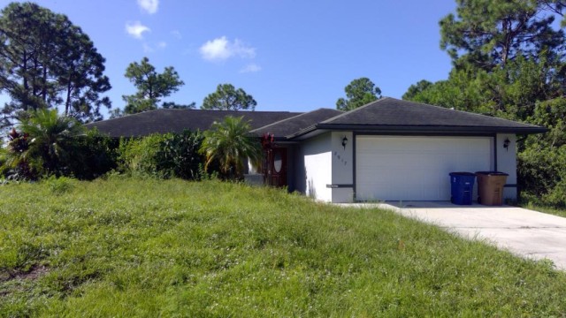 4-bed single family at 2917 48TH ST W, Lee County FL — foreclosure auction