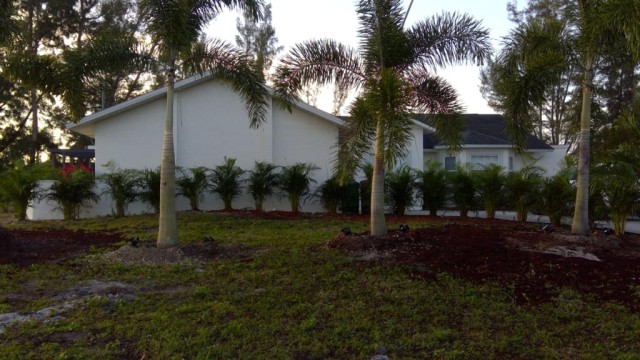 3-bed single family at 930 SW 28TH ST, Lee County FL — foreclosure auction