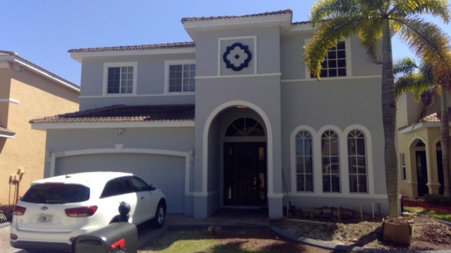 4-bed single family at 11504 CENTAUR WAY, Lee County FL — foreclosure auction
