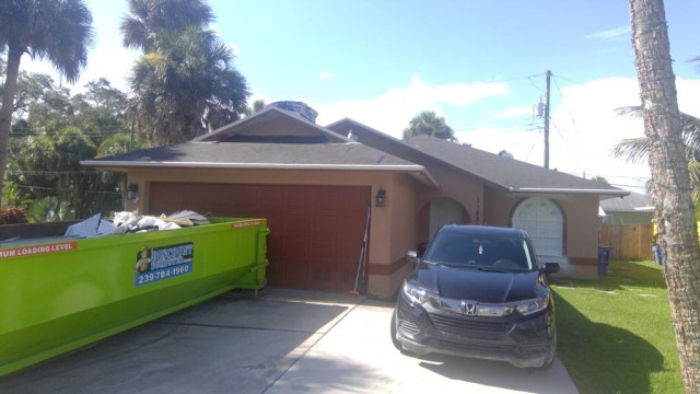 3-bed single family at 11536 MCKENNA AVE, Lee County FL — foreclosure auction