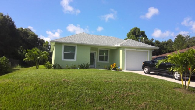 3-bed single family at 2713 7TH ST W, Lee County FL — foreclosure auction