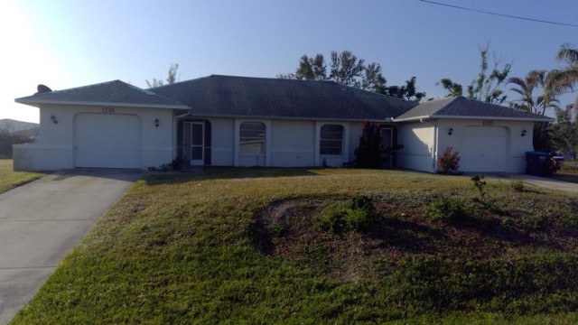 4-bed multi-family at 1716/1720 SW 33RD TER, Lee County FL — foreclosure auction