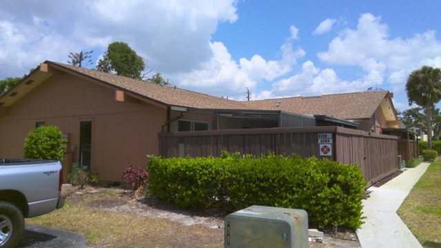 2-bed single family at 6304 ROYAL WOODS DR, Lee County FL — foreclosure auction