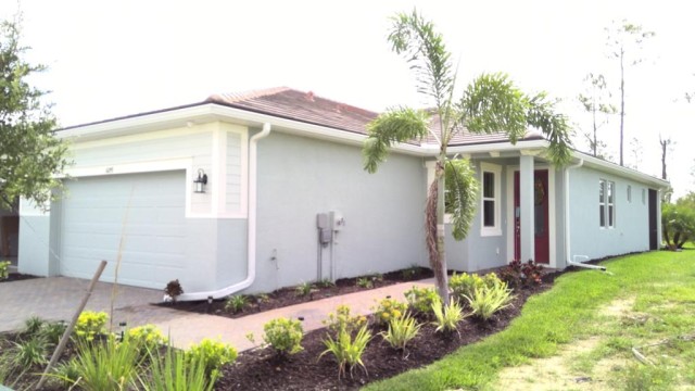 2-bed single family at 10293 BONAVIE COVE DR, Lee County FL — foreclosure auction