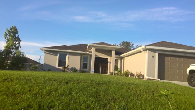 4-bed single family at 1930 NE 28TH ST, Lee County FL — foreclosure auction