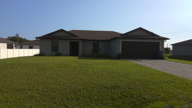 3-bed single family at 177 BLACKSTONE DR, Lee County FL — foreclosure auction