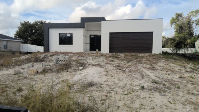 2908 NE 7TH PL, Lee FL