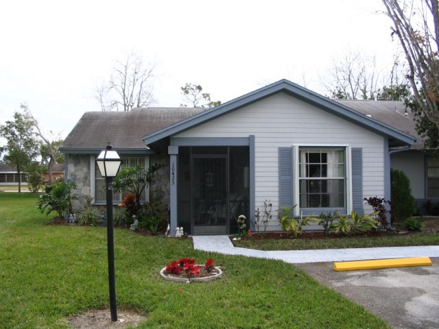 10431 NEW BEDFORD CT, Lee FL